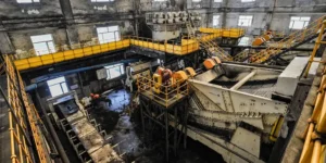 1000平方快速隔膜压滤机的研制与应用