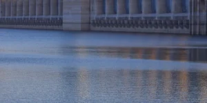 污水处理厂污泥压滤机处理