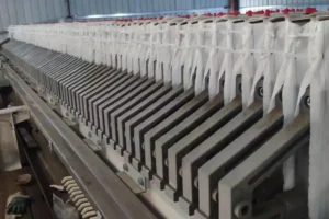 How to fit the first filter cloth of a filter press How to fit the first filter cloth of a filter press